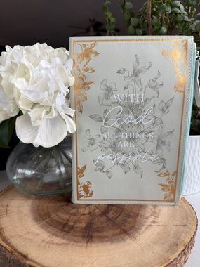 ✨NWT With God Zipper Pocket Prayer Journal💚